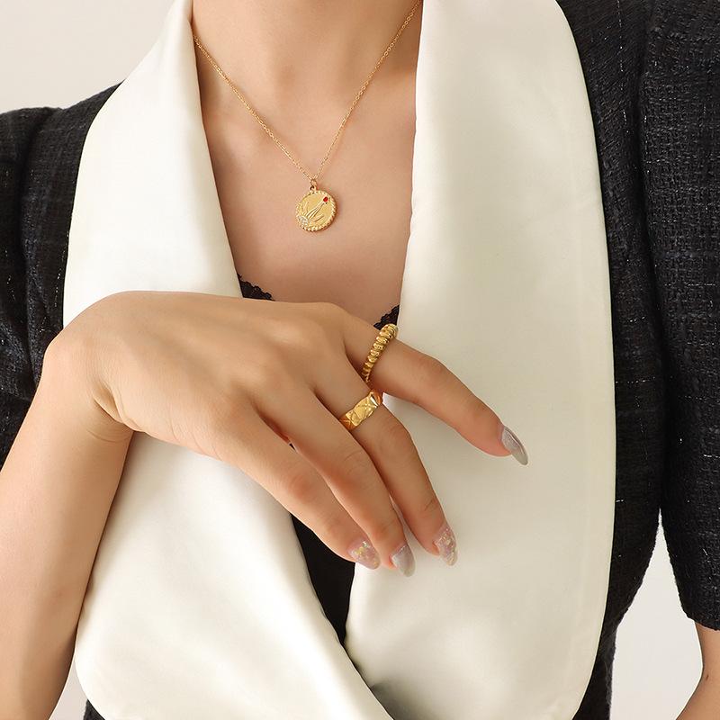 O-Chain Geometric Type European Beautiful Woman Cold Wind Sunrise Refraction Necklace Titanium Steel Round Brand Zircon Inlaid Accessories