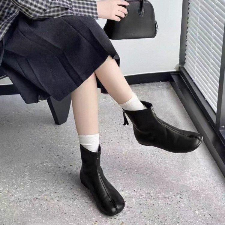 New Style Women's Soft-soled Shoes, Low-heeled Versatile Short Boots