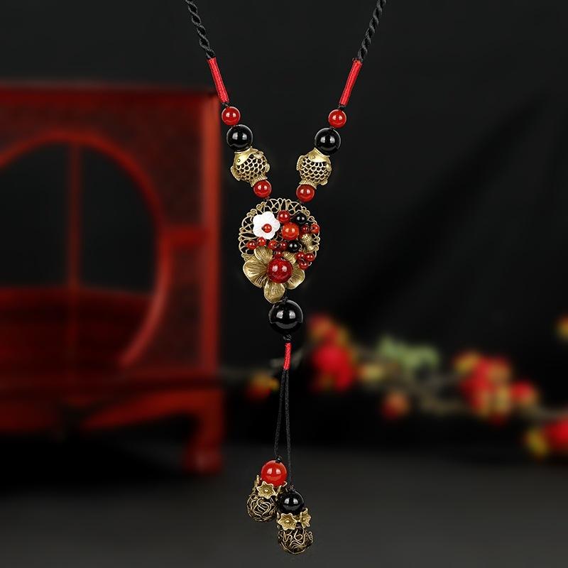 Retro long agate necklace women's versatile fringed pendant pendant temperament high-end sweater chain jewelry