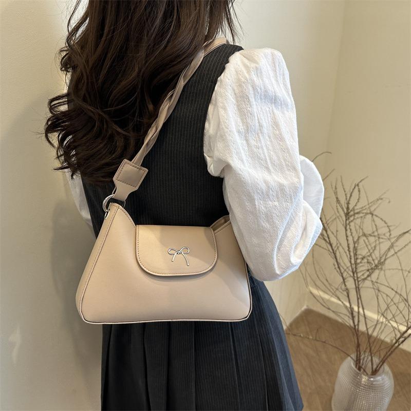 fashionable retro largecapacity summer new textured casual bow crossbody underarm small square bag woman