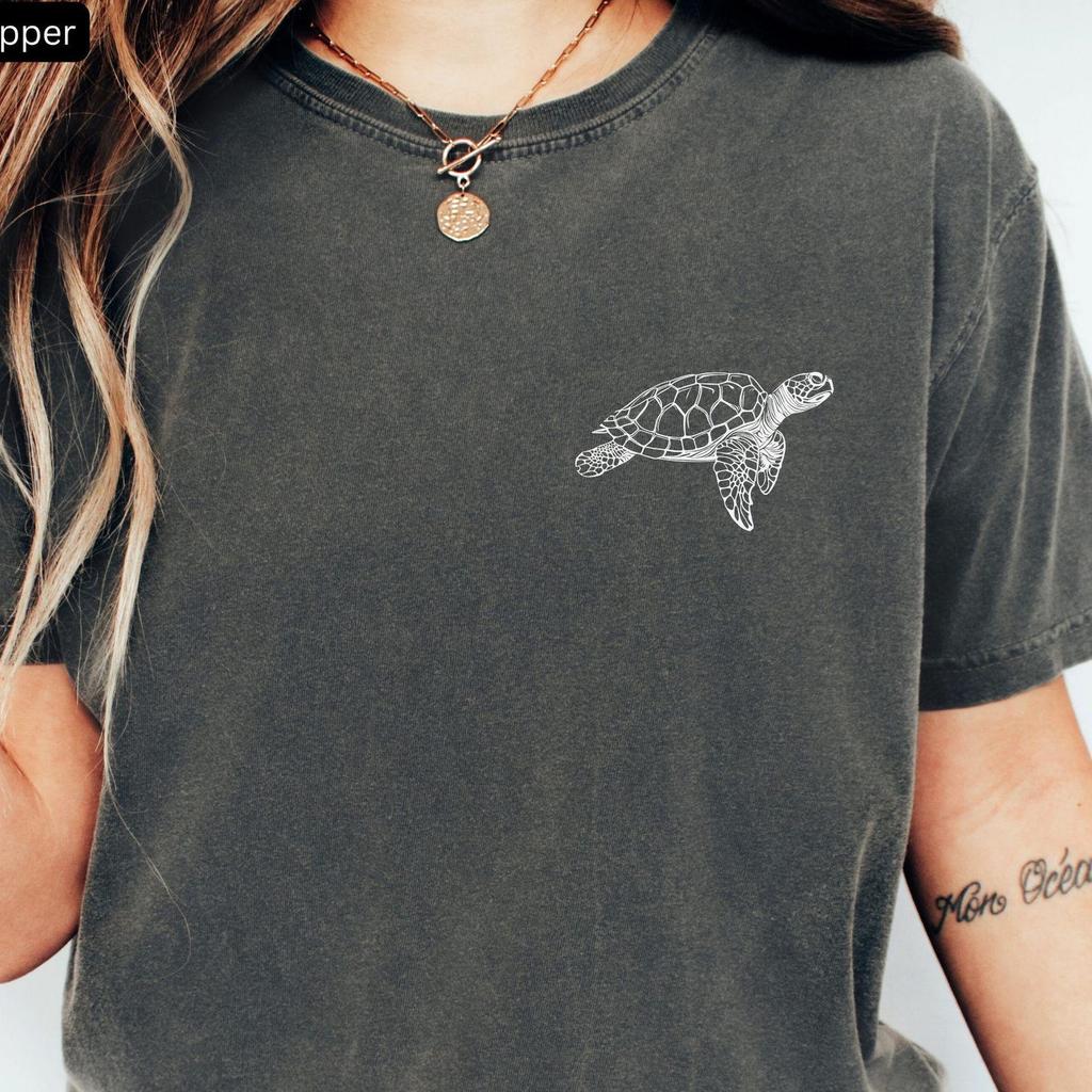 Sea Turtle Vintage T Shirt, Gift for Turtle Lover, Sea Life Ocean Beautiful Turtle Shirt, Beach Life Nature Adventure Gift For Her Ocean Tee