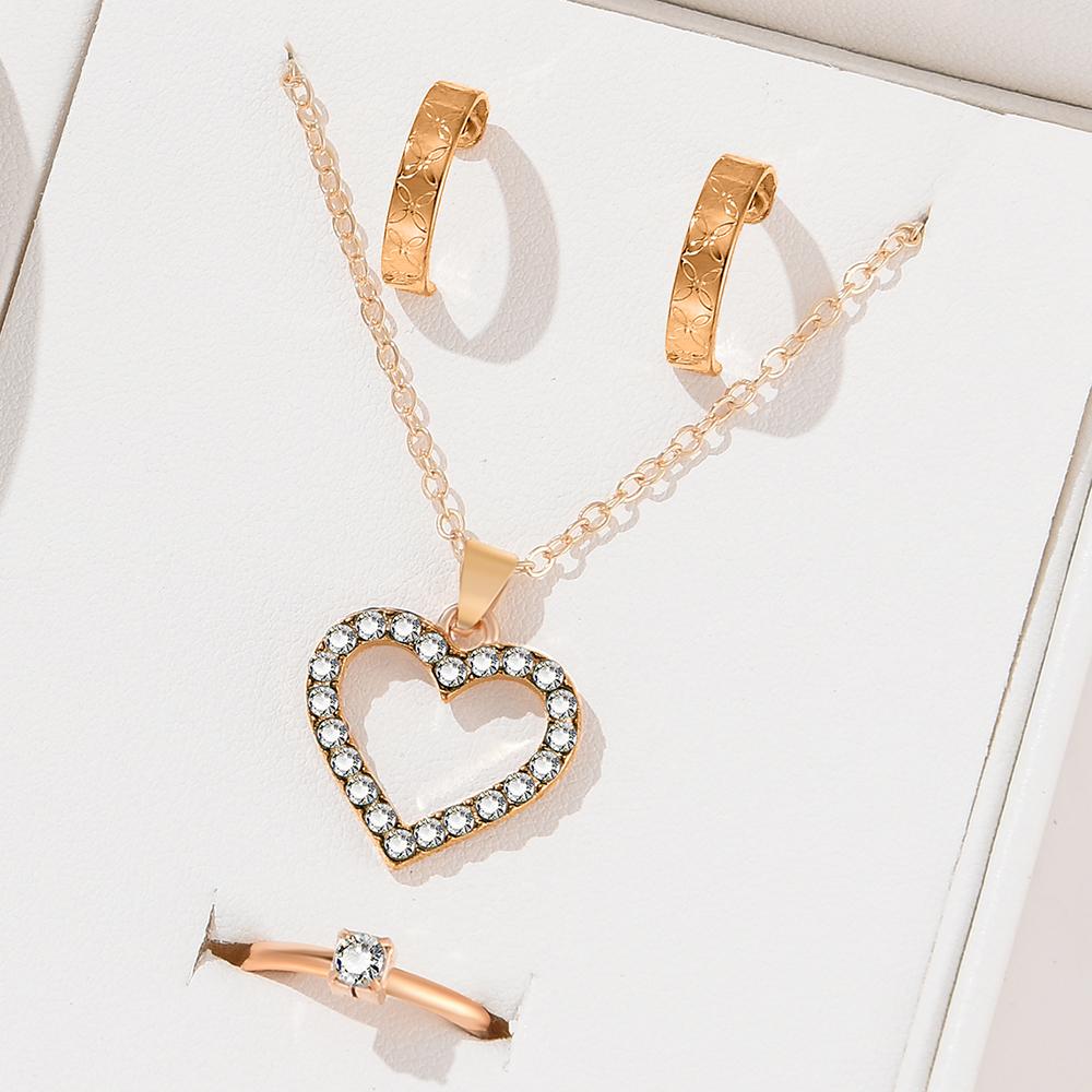 4 Piece Set Women Diamond Inlaid Love Zircon Set With Fashionable Temperament Sweet And Creative Design Heart Shaped Necklace