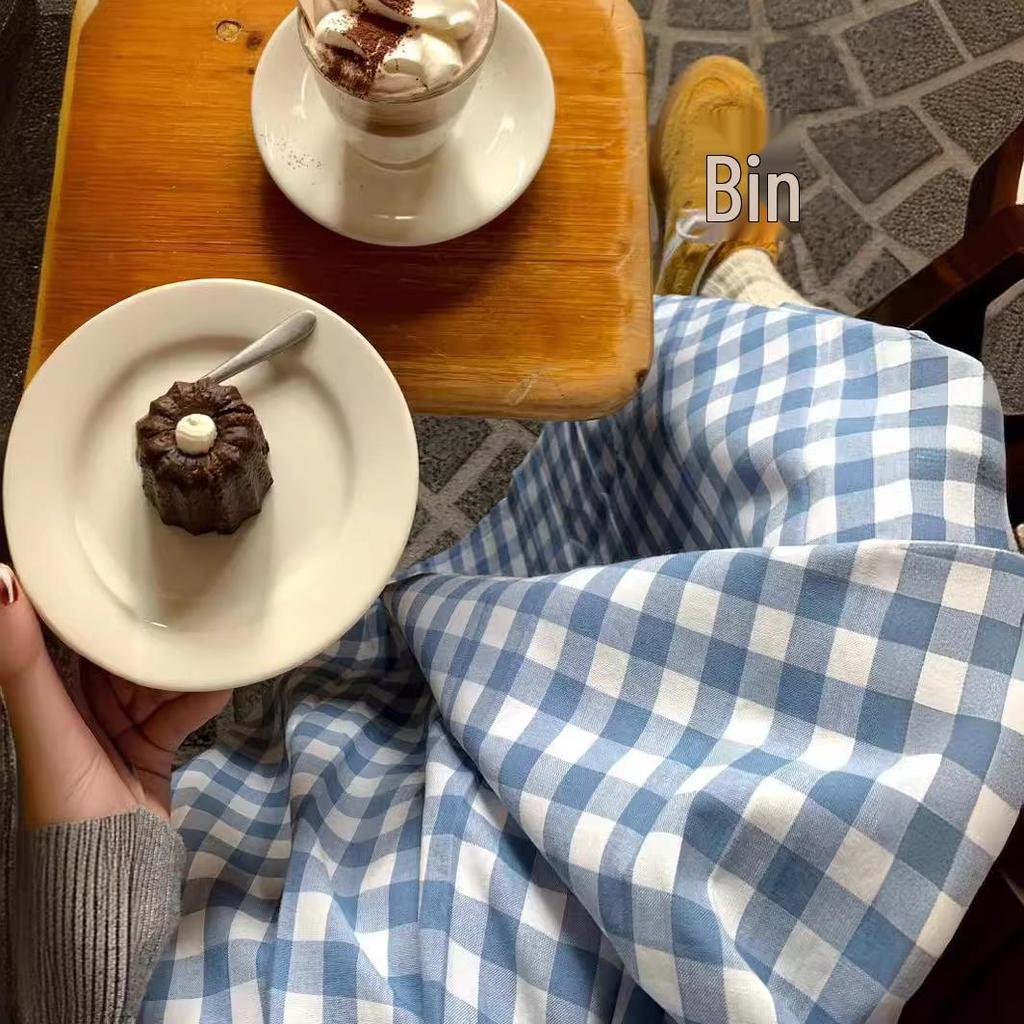 Plus Size Blue Plaid A-line Midi Skirt for Pear-shaped Bodies