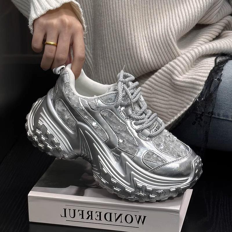 

European products 2025 spring and summer new sequined platform dad shoes women s versatile mesh breathable casual sports shoes tide 40 серебряный