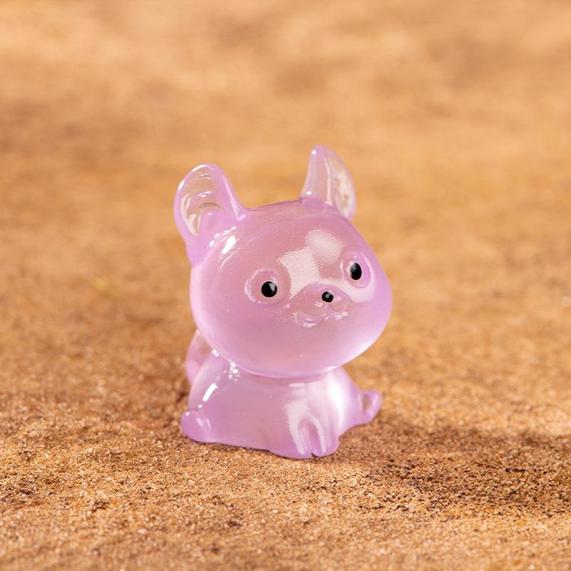 Micro Feature Cartoon Cute Glow-in-the-dark Roll Ear Cat Resin Feature Desktop Car Light Up Cat Ornament Accessories