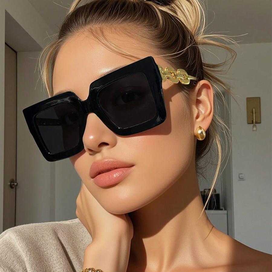 Trendy Vintage Oversized Sunglasses for Women Retro Fashion Beach Sunshade Sunglasses Big Square Frame Sun Glasses UV400 Shades