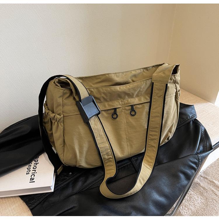 Nylonväska Messenger Bag Crossbody Bag Axelväska