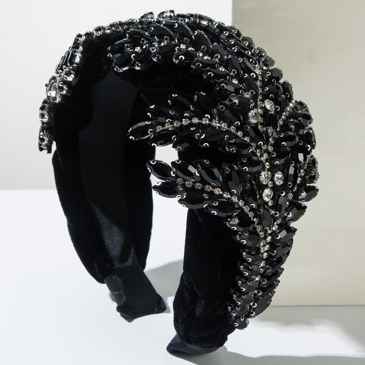

Luxurious Baroque Velvet Braided Headband with Diamonds and Maple Leaves