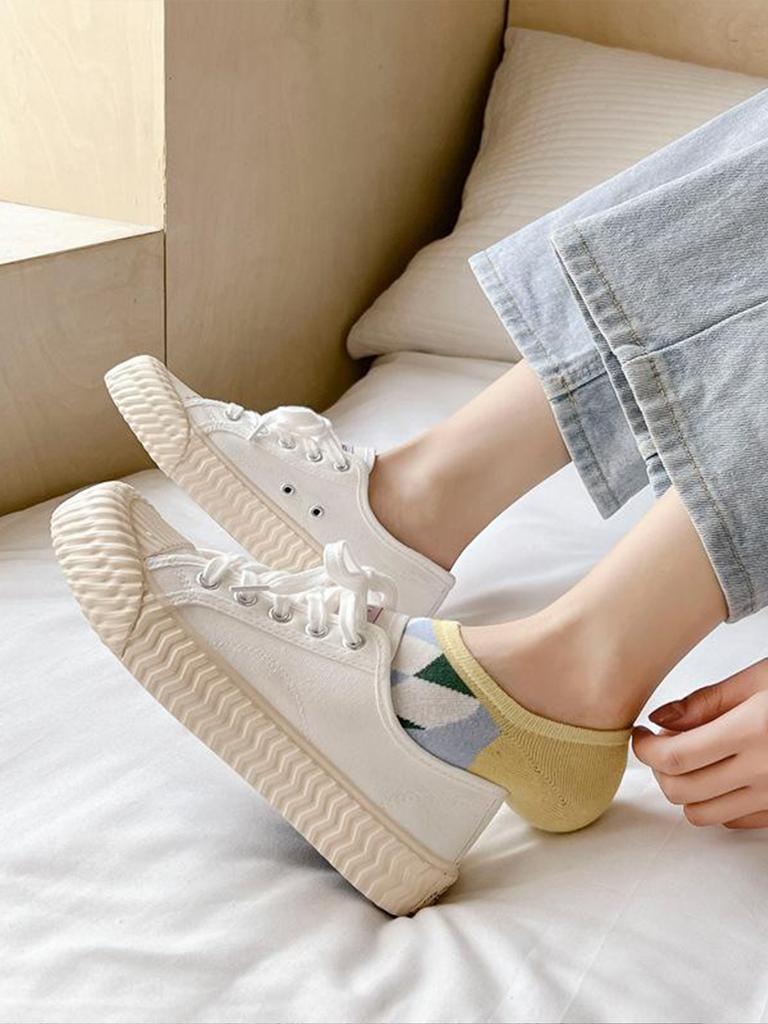 10 Pairs of Colorful Bear Series Comfortable, Breathable and High-level Appearance Short Socks