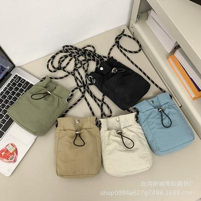 Literary and Artistic Single Shoulder Messenger Bag, Drawstring Small Bag, Niche High-end Sense,lightweight Mobile Phone, Nylon Bag for Women
