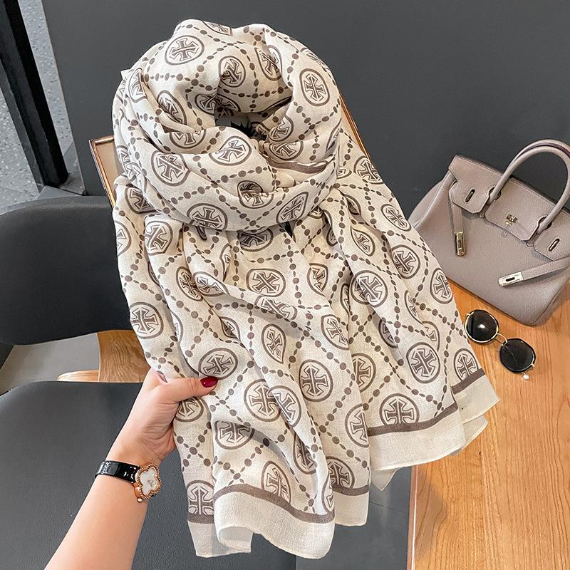 Spring And Autumn  Large H Fashion Cotton Scarf Female Plaid Oversized Vacation Shawl Sunscreen Beach Scarf Silk Scarf