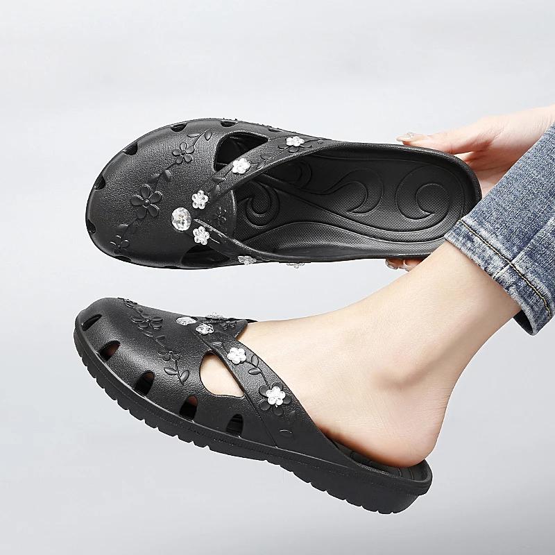 2025 Womens Casual Clogs Breathable Beach Sandals Home Shoes for Women Valentine Slippers Summer Slip On Women Flip Flops Shoes