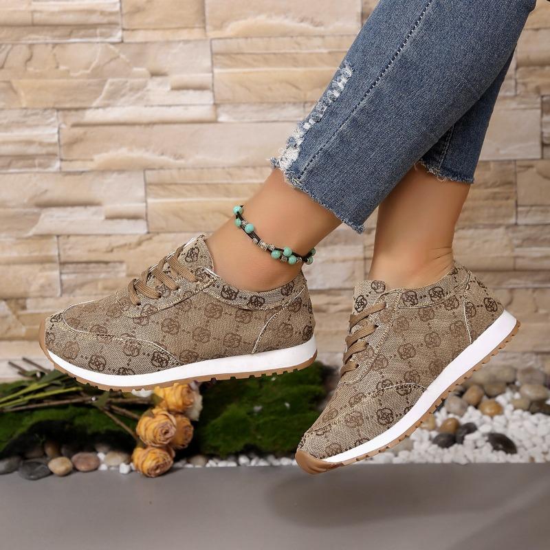 Women's Autumn and Winter New Large Size Women's Casual Sports Shoes Flower Solid Color Single Shoes