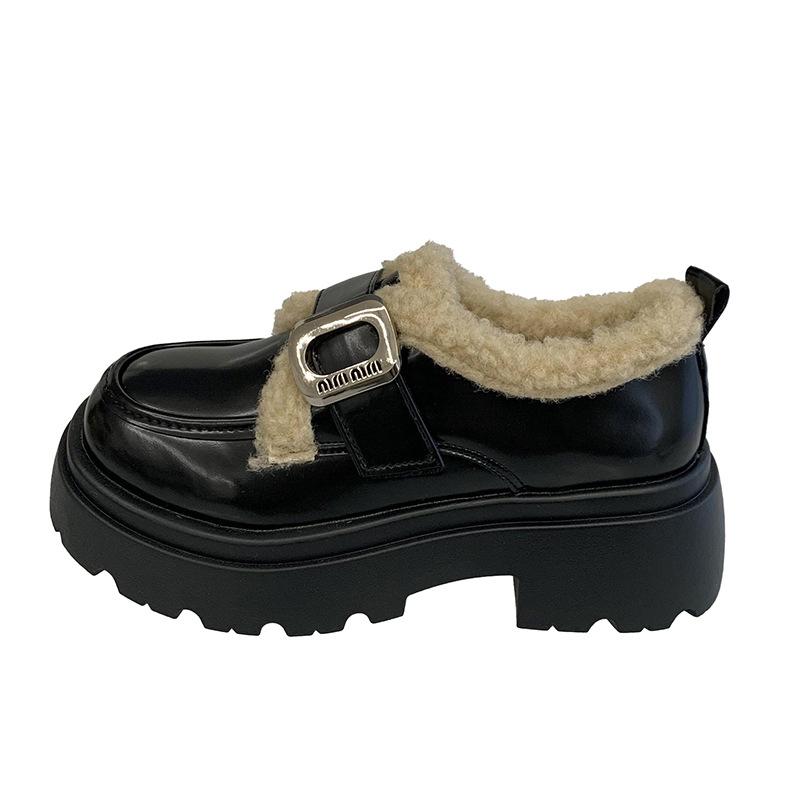 Retro fashion velvet loafers women's 2025 new winter velvet warm cotton shoes platform British style small leather shoes