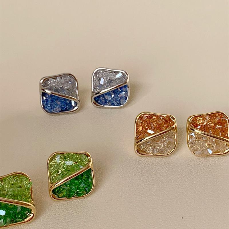 Fashion Shiny Summer Contrasting Crystal Earrings For Women Luxury Simple Versatile Girls Earrings  Elegant Statement Jewelry