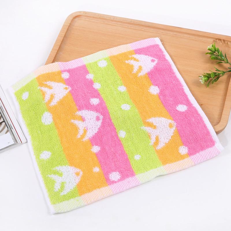 1 Stück 25x25cm Quadratisches Handtuch Baumwolle Cartoon Fisch Herz Jacquard Badezimmer Kinder Kinder Gesichtstuch
