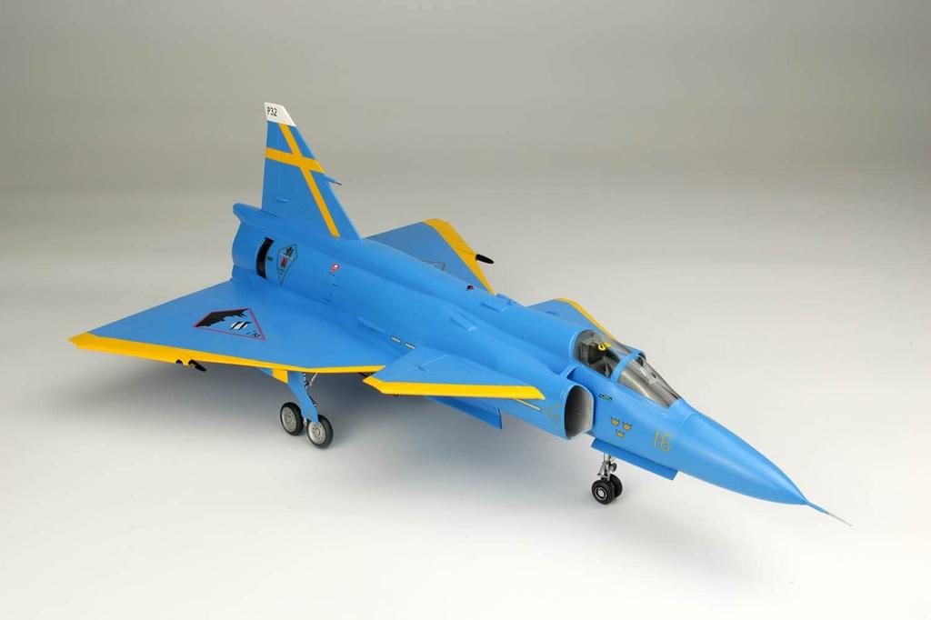 PLATZ/Italeri 1/48 Scale Swedish Air Force JA37 Jaktviggen Blue Peter (Swedish Air Force 75th Anniversary Painted Aircraft) Plastic Model Kit TPA-25