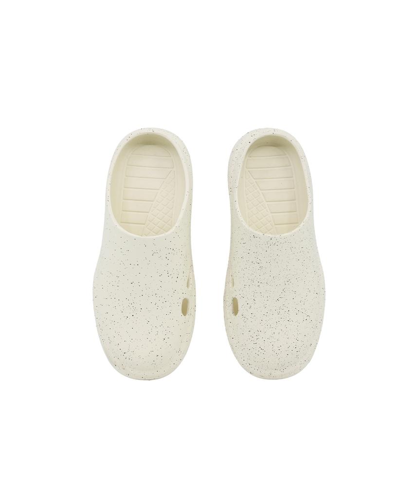 Filluminate Yase X Filluminate Dipping Clogs - Ivory