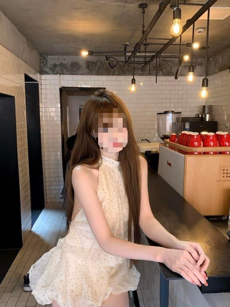 Polka Dot Backless Chiffon Dress Women's Summer New Beautiful Super Fairy Waist Hot Girl Hanging Neck Puffy Skirt Tide