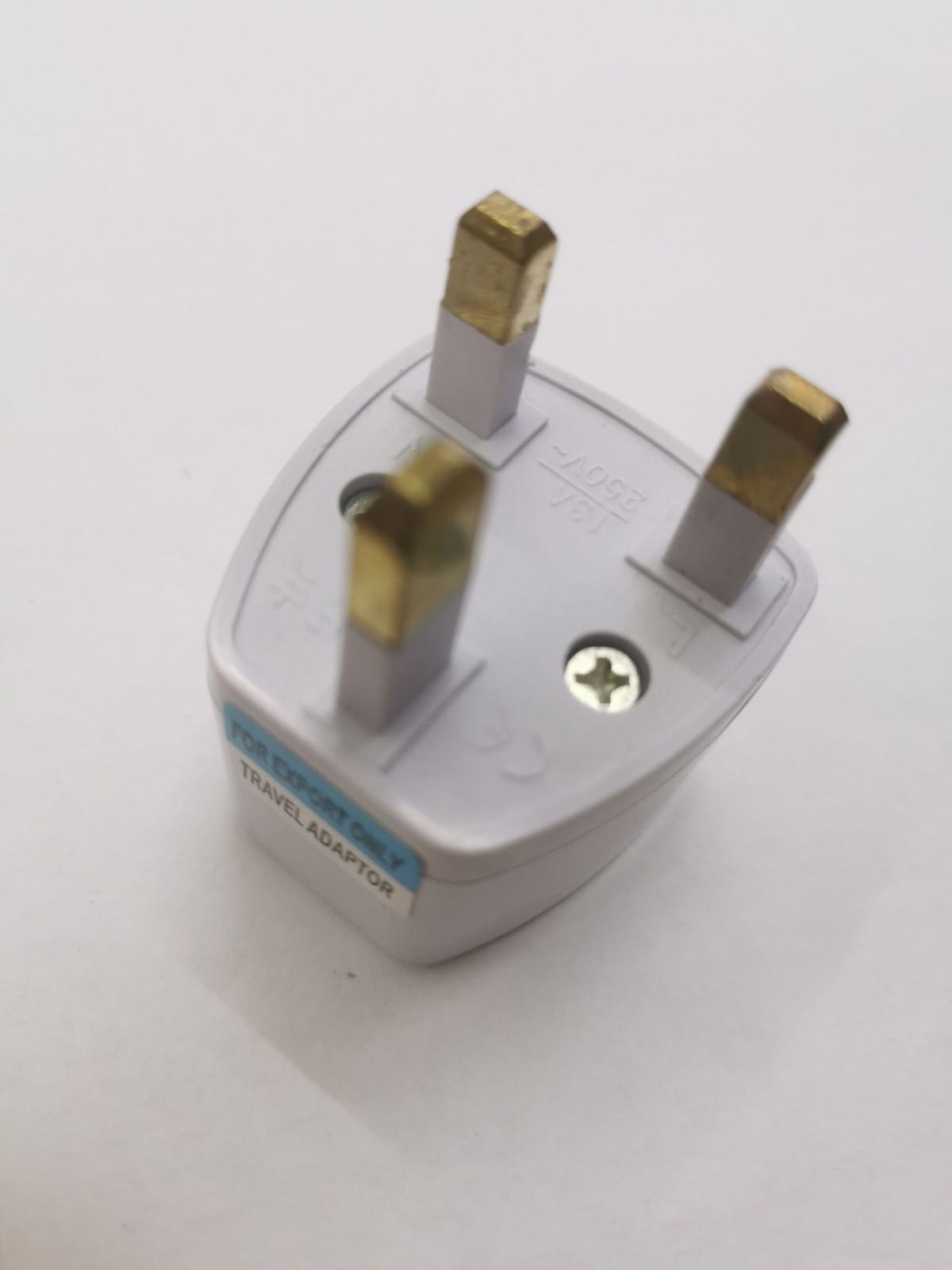 Universal Travel Power Adapter UK Plug Converter Compatible with Various International Electrical Devices for UK Outlets белый