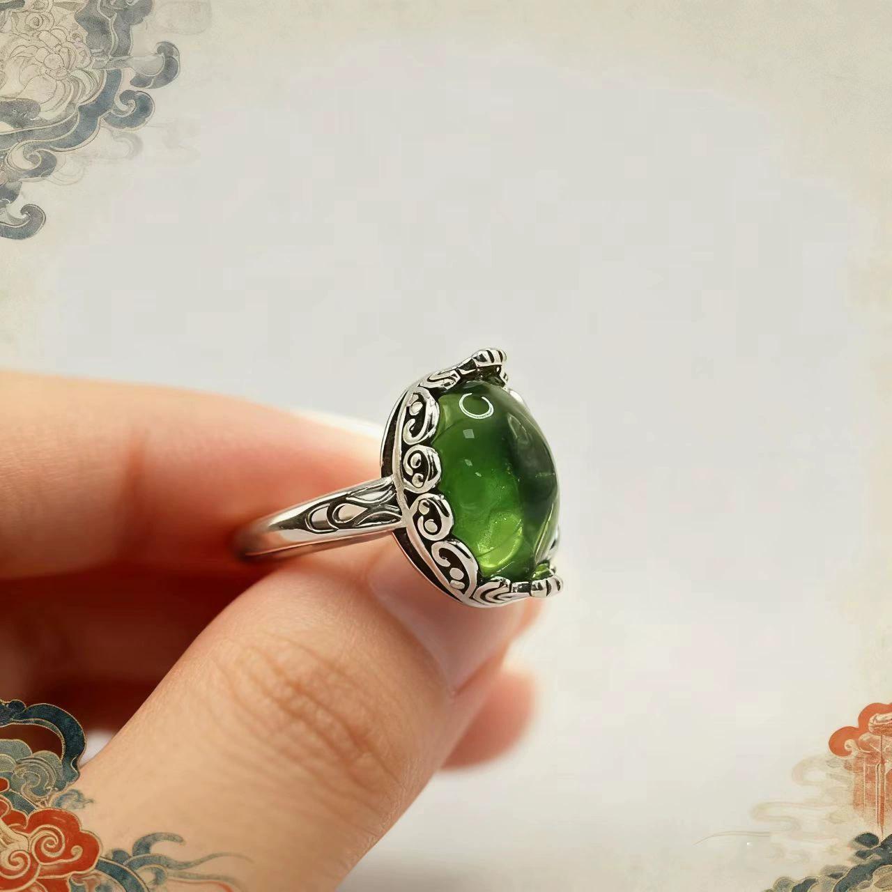 

Retro Ethnic Style Thai Silver Hollow Withered Vine Green Zircon Adjustable Rings For Women Fashion New Jewelry Gift resizable