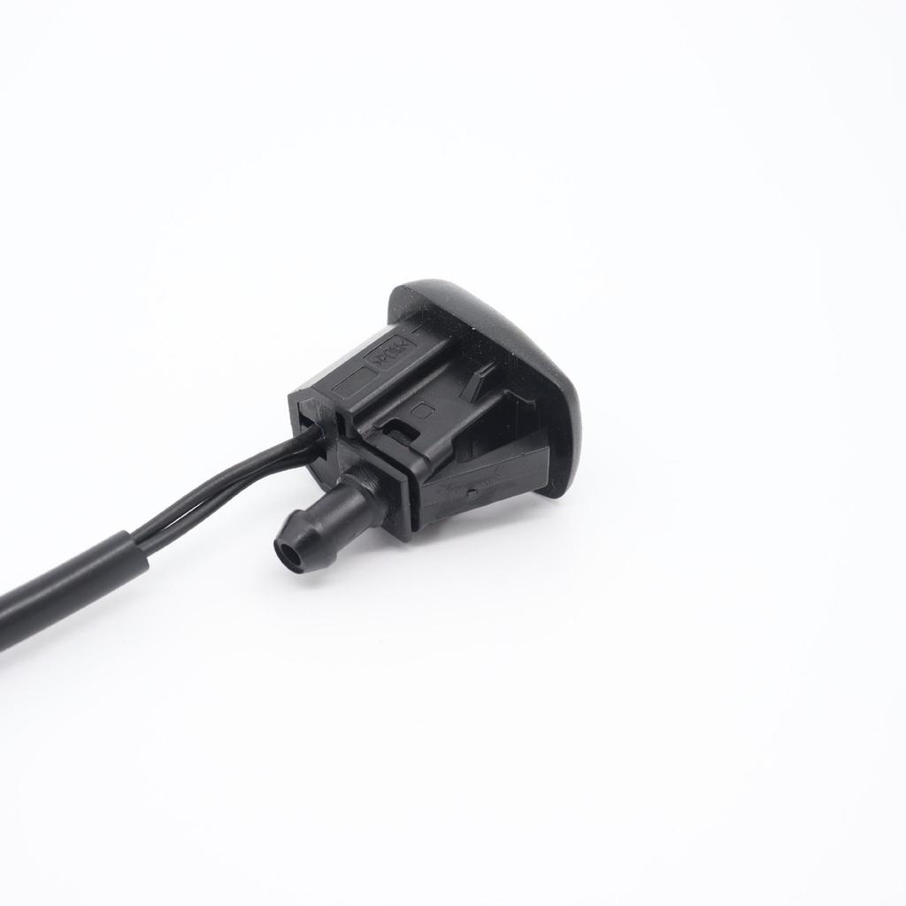 Front Hood Washer Nozzle for BMW 5 Series E60 (61667046060)