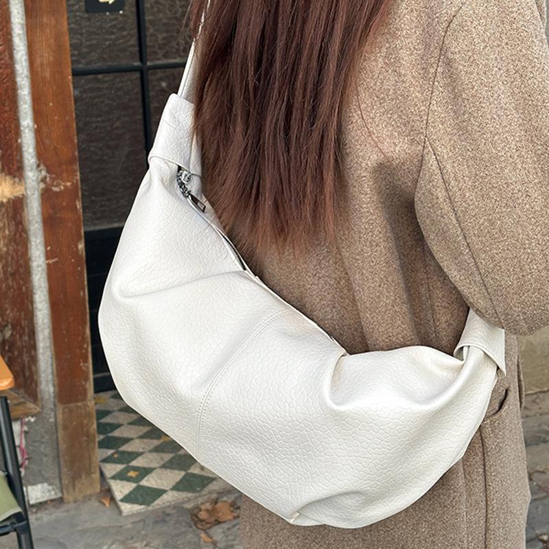 Korean 2025 retro soft leather pleated dumpling bag casual versatile shoulder messenger bag lazy style croissant