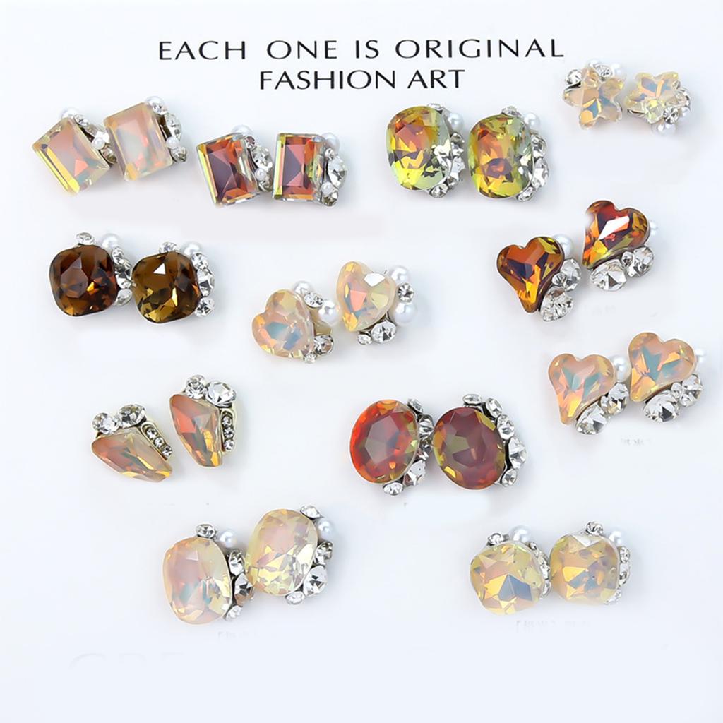 10 Stück Herzform Nailart-Charms Nailart-Strasssteine Quadratische Nagel-Charms DIY Nailart-Zubehör Maniküre-Zubehör