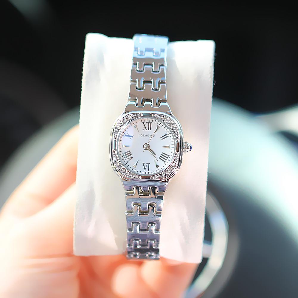 Fashion Women S Watch Square Three-Dimensional Roman Surface Diamond-Encrusted Metal Band Quartz Waterproof Watch
