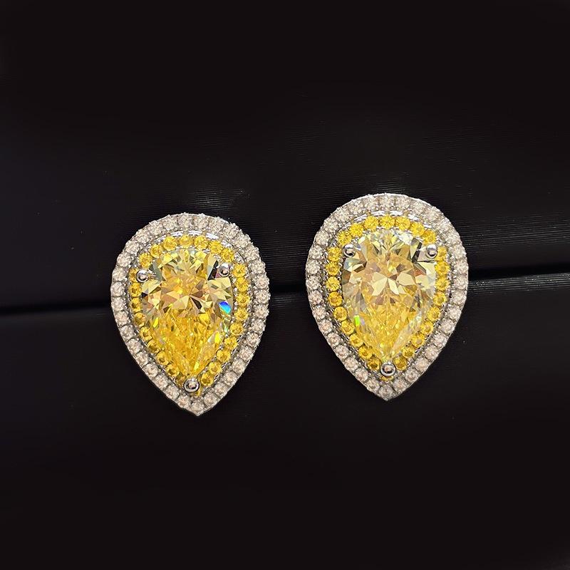 925 Sterling Silver Gold-Plated Teardrop Diamond Stud Earrings - Elegant Women's Jewelry