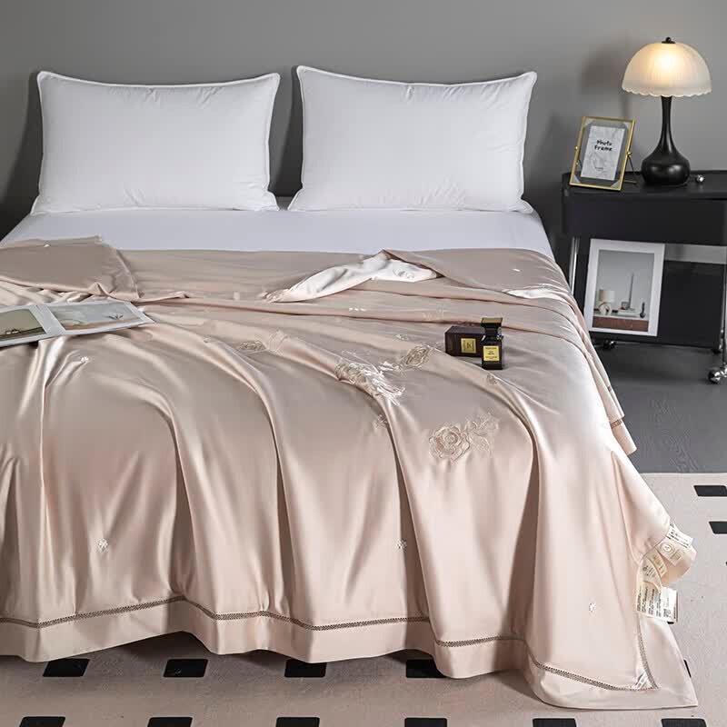 FIRS Luxury Mulberry Silk Comforter