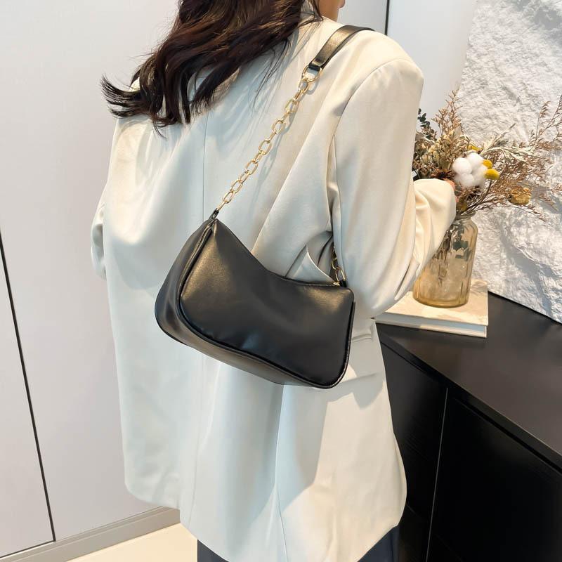 2024 Summer Fashionable Minimalist Black White Red Shoulder Crossbody Bag