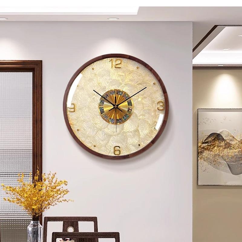 Italian Luxury Shell Wall Clock Modern Solid Wood Living Room High-end Wall Clock Premium Creative Home Decor Reloj Pared FYWC