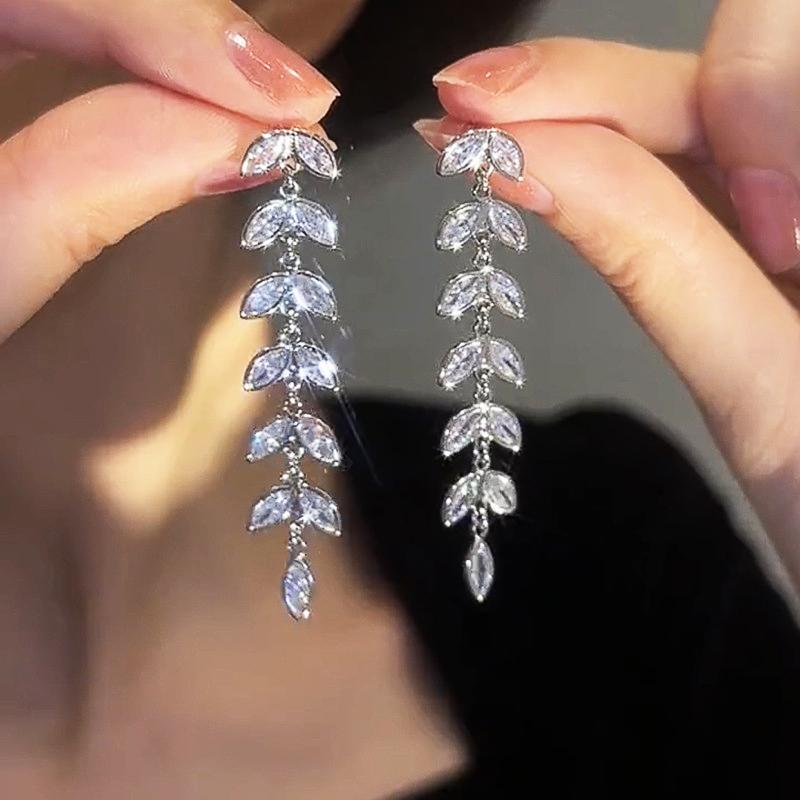 Huitan Temperament Women s Long Hanging Earrings Full Cubic Zirconia Sparkling Romantic Accessories Wedding Party Female