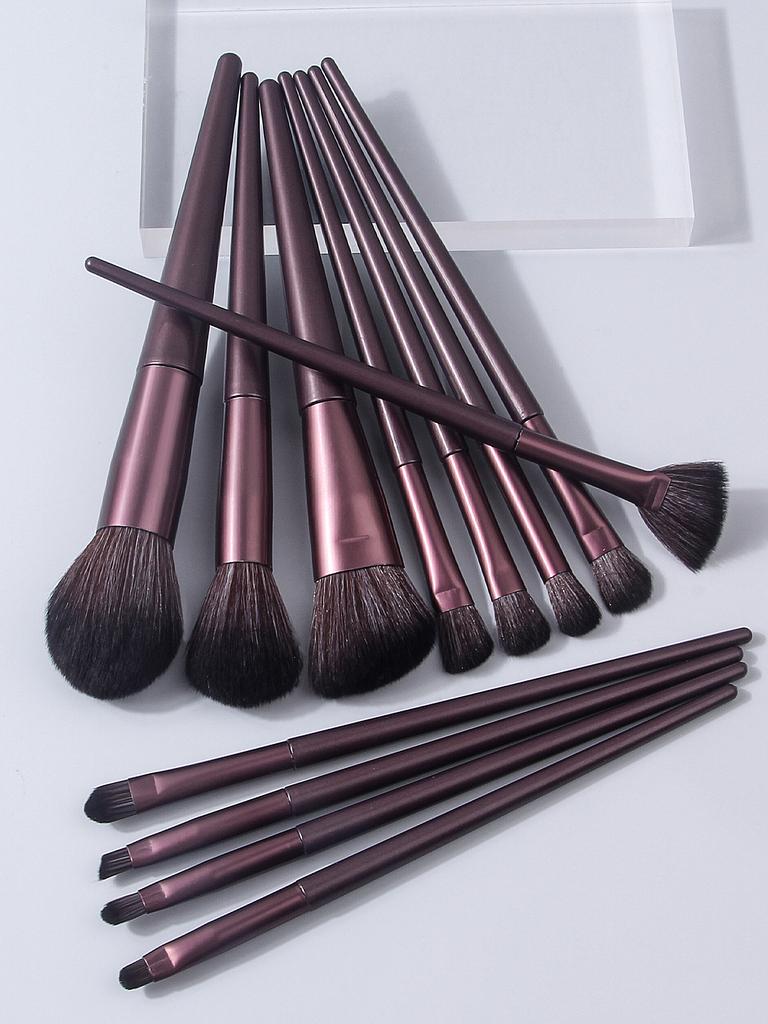 A high-end 12pcs makeup brush set with a storage bucket, soft and high-quality fiber bristles, and portable travel makeup tools