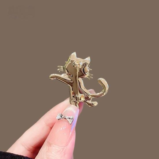 Dancing Kitten Shape Versatile Brooch Zinc Alloy White 1 Pc