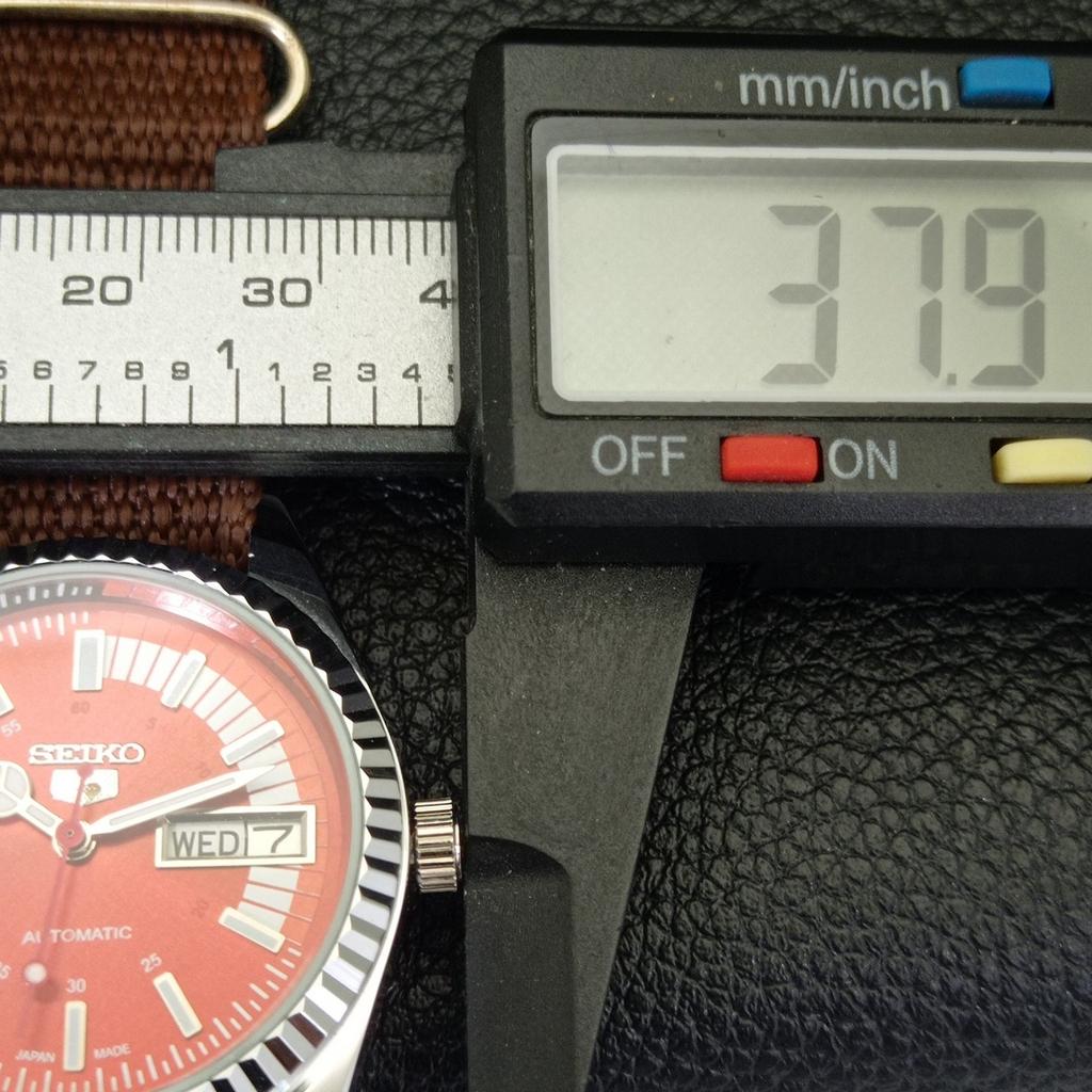 VINTAGE REFURBISHED SEIKO 5 AUTOMATIC 6309A JAPAN MENS RED DIAL WATCH a440699-4
