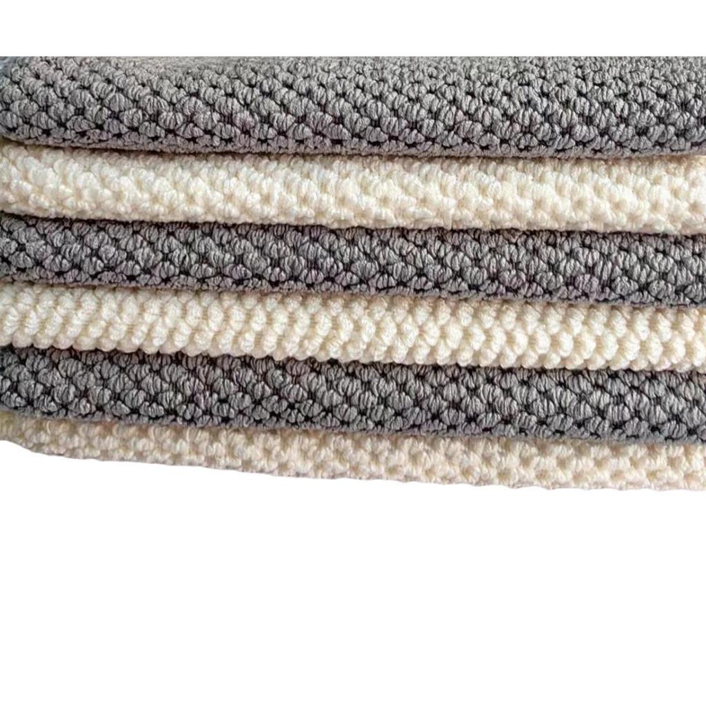 Corn Fiber Microfiber Scouring Pad and Cleaning Cloth - Absorbent Kitchen Dishcloth for Decontaminating and Washing.