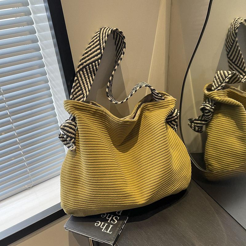 2025 new large bag women's large capacity high-end sense large cloth bag to work portable canvas bag Mori style women