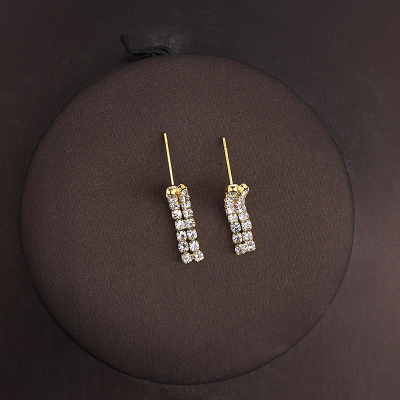 

2023 Bridal Clip-On Earrings: Non-Pierced Dangle Earrings for Weddings & Evening Gowns