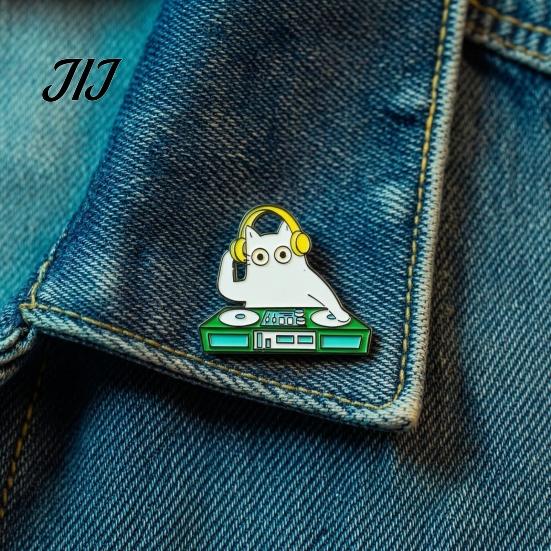 Kitten Badge Pin Musical Instrument Cat Brooch Pin, Guitar Violin Piano DJ Animal Accessory Metal for Backpacks Hats Scarves Jackets Outfit