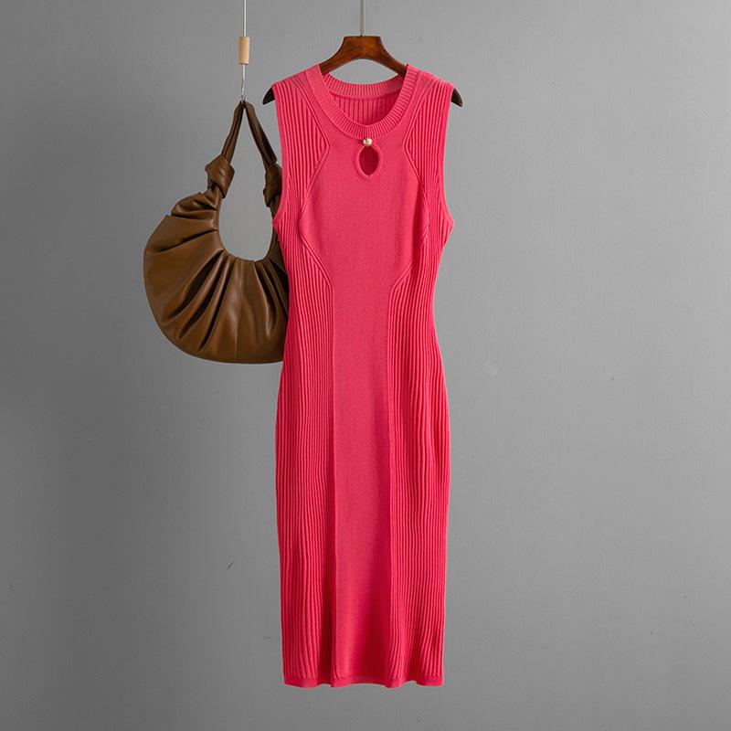 Summer Round-neck Sleeveless Ice Silk Knitted Dress, Slimming and Elegant, Solid Color Base Dress, Mid-length