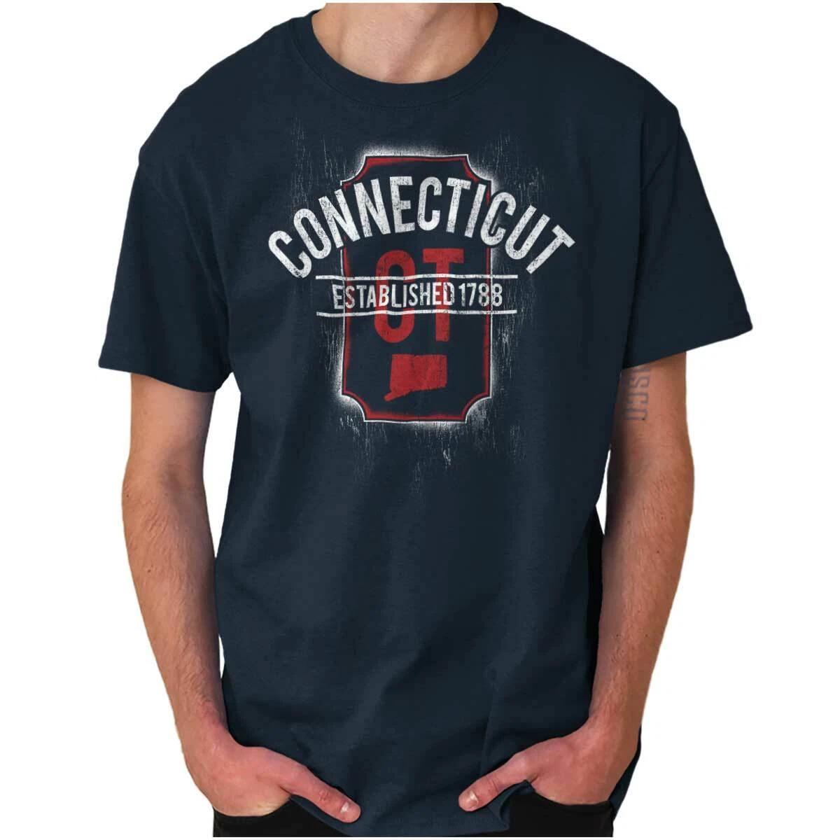 Vintage Connecticut Souvenir Travel Gift CT Womens or Mens Crewneck T Shirt Tee XXXL
