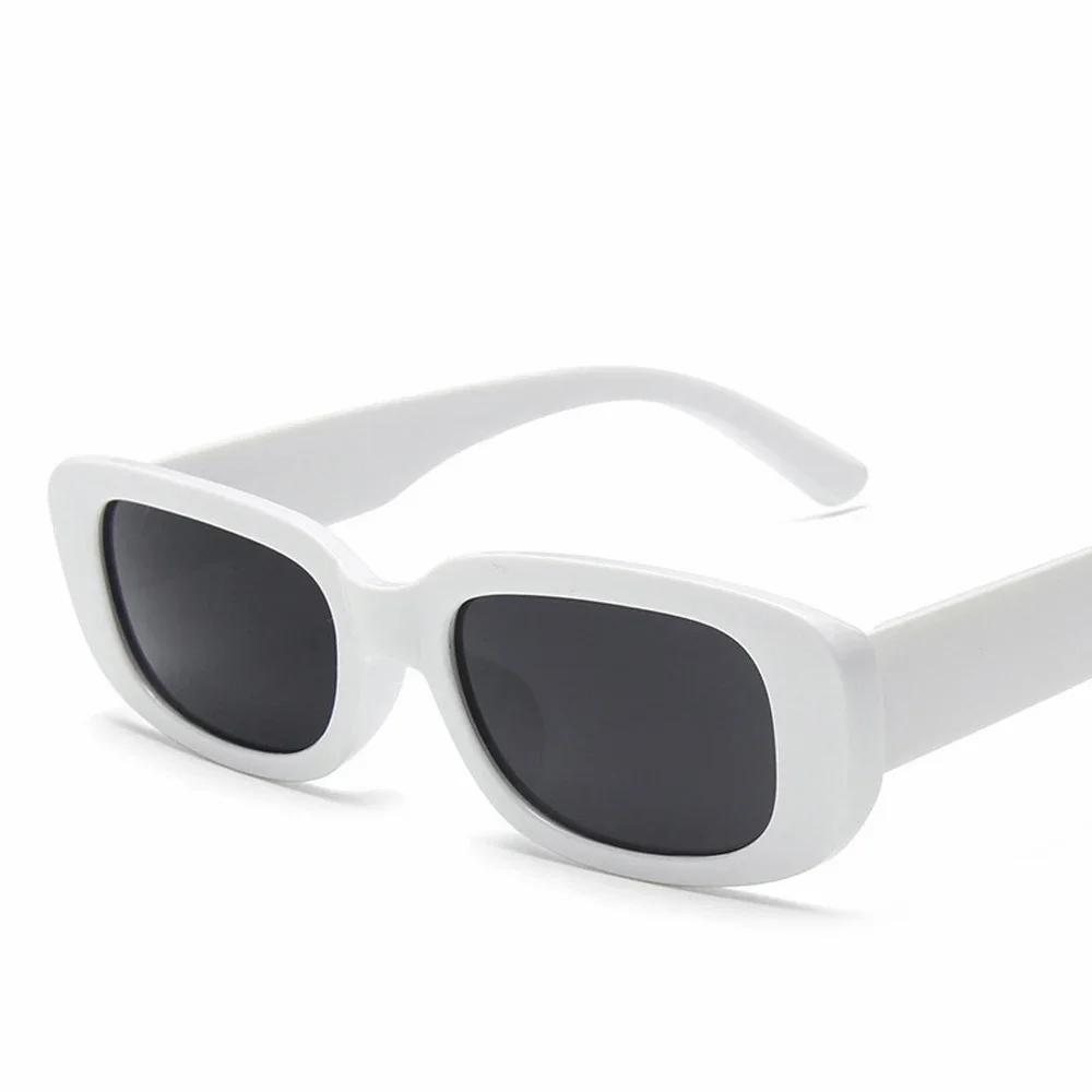 

Euro Street Style Sunglasses Retro Small Square Frame Vintage UV400 Protection for Men Women Fashion Street Photography Chic As Picture