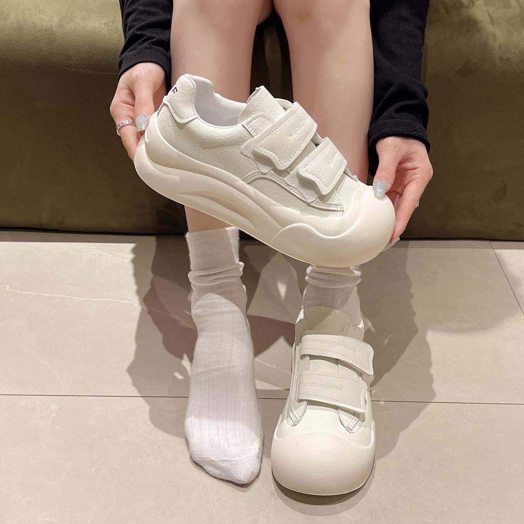 Weiße Board-Schuhe Damen 2025 Sommer Klettverschluss dicksohlige hässlich süße kleine weiße Schuhe Big Head Brotschuhe höhenerhöhende Sportschuhe