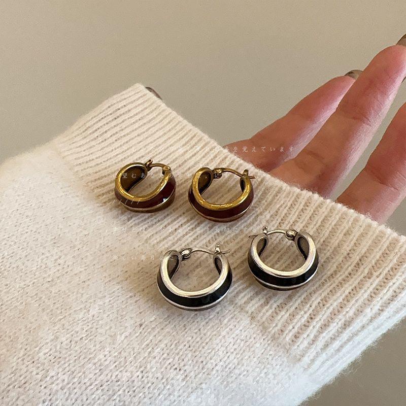 Elegant Retro Oil-Drip Round Ear Cuff Earrings - Stylish and Versatile for a High-End Look