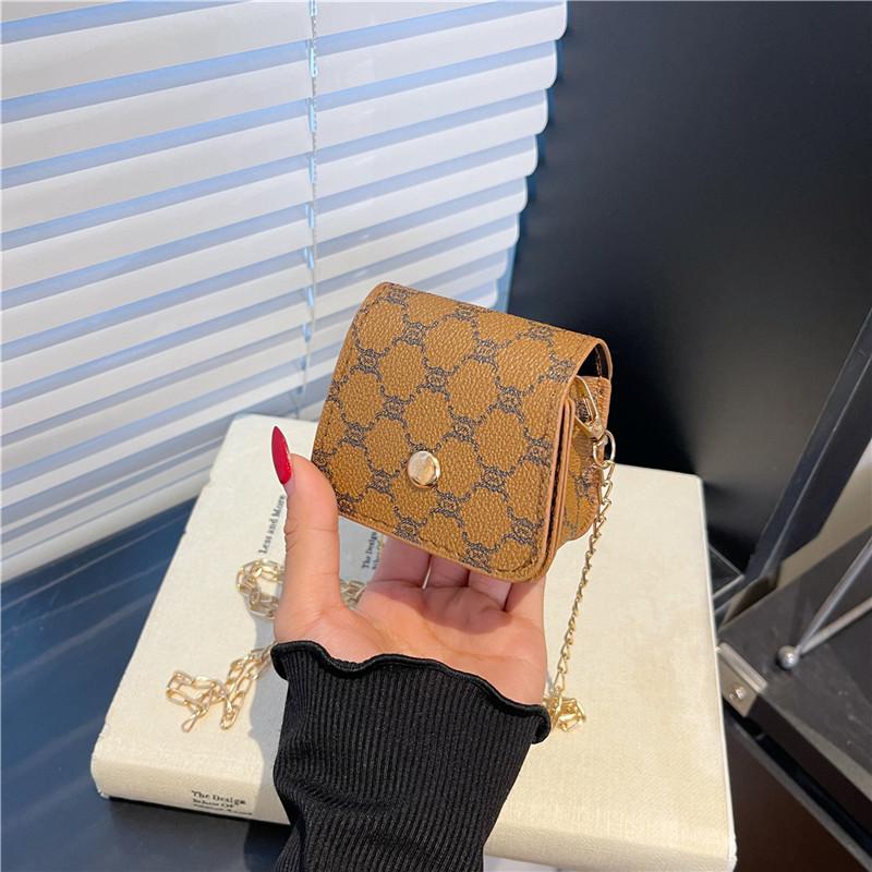 This Year's Popular Mini Small Bag Women's 2025 New Trendy Fashion Simple Shoulder Messenger Bag Trendy Versatile Small Square Bag