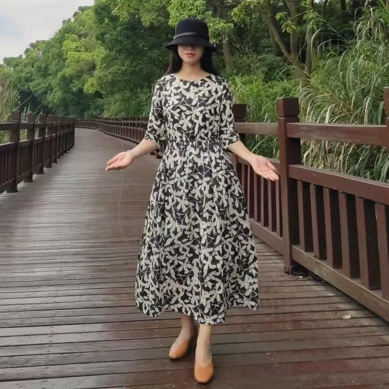 

2025 лето новое платье из хлопка и льна с принтом женское платье до колена с тонкой юбкой-шортами с цветочным принтом средней и длинной юбкой 2XL