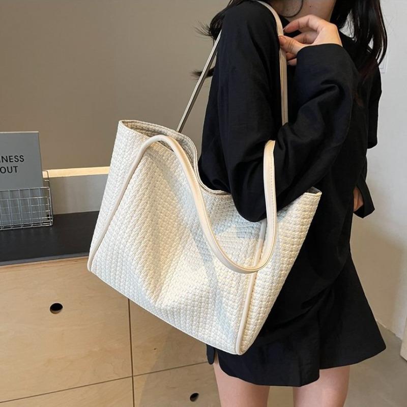 High Texture Bag Women's New Trendy and Popular Retro Shoulder Bag Large Capacity Tote Bag Niche Commuter Women's Bag