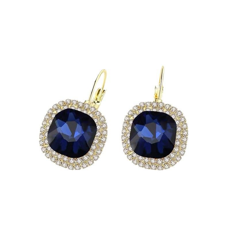 Korean simple retro diamond-encrusted zircon earrings, high-end ear buckles, niche design, elegant temperament earrings.